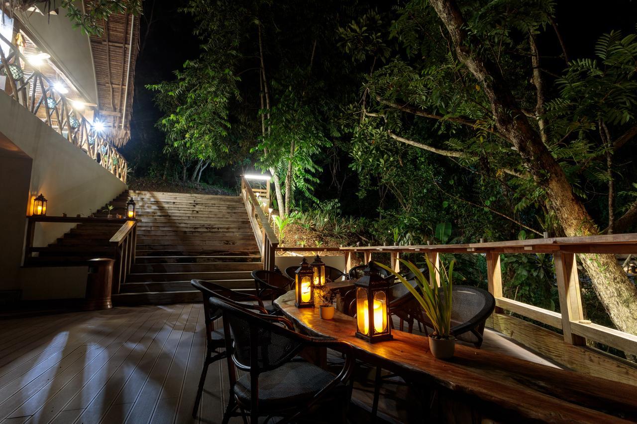 Beluu Sea View Resort Корор Екстериор снимка